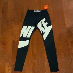 New Nike leggings